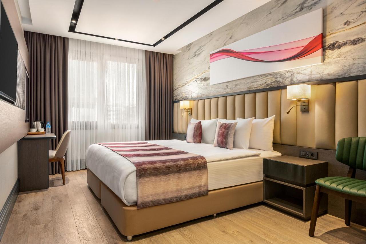 Ramada By Wyndham Istanbul Umraniye Hotel Bagian luar foto