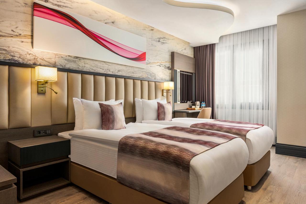 Ramada By Wyndham Istanbul Umraniye Hotel Bagian luar foto