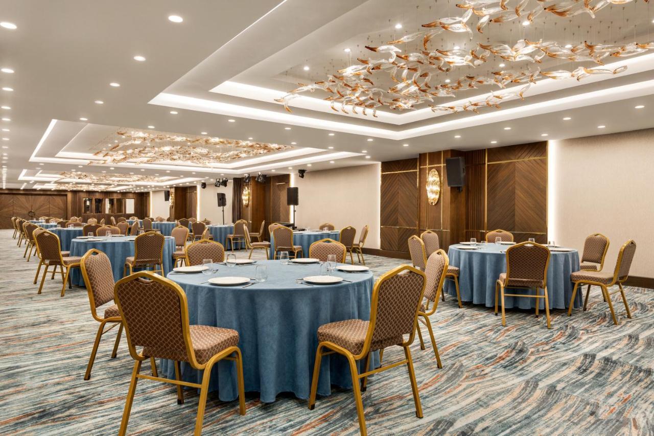 Ramada By Wyndham Istanbul Umraniye Hotel Bagian luar foto